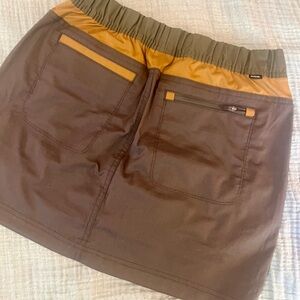 🍓SOLD🍓 NWOT PrAna Skort
